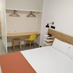 La Terrassa Πανσιόν