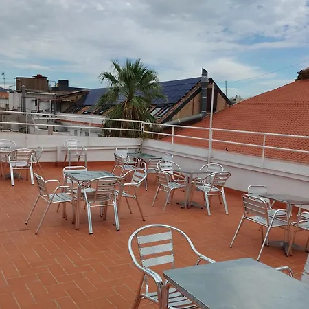 La Terrassa Πανσιόν