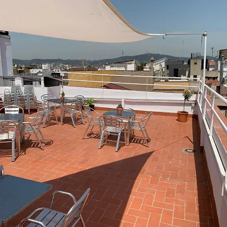 בית הארחה La Terrassa ברצלונה