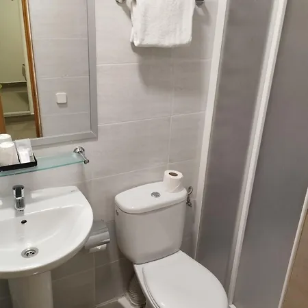 La Terrassa 3*
