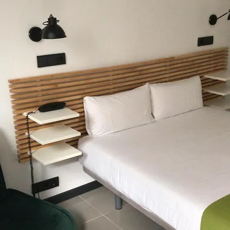 La Terrassa Pensión 3*
