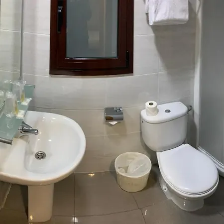 La Terrassa Pensión 3*