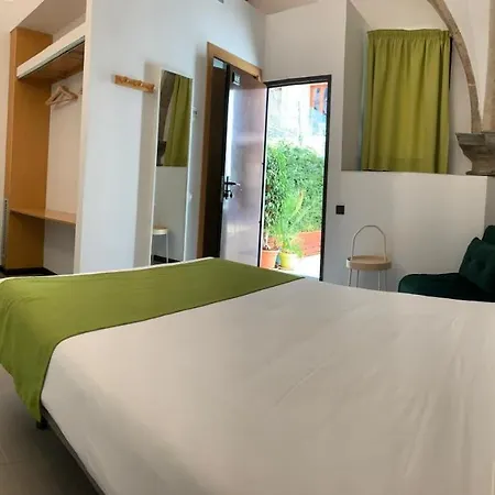 La Terrassa Pensión 3*